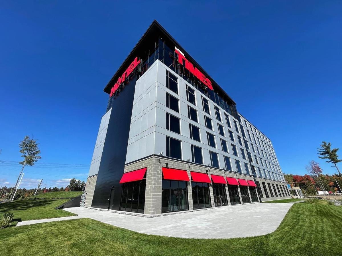 Grand Hotel Times Blainville-Mirabel ภายนอก รูปภาพ