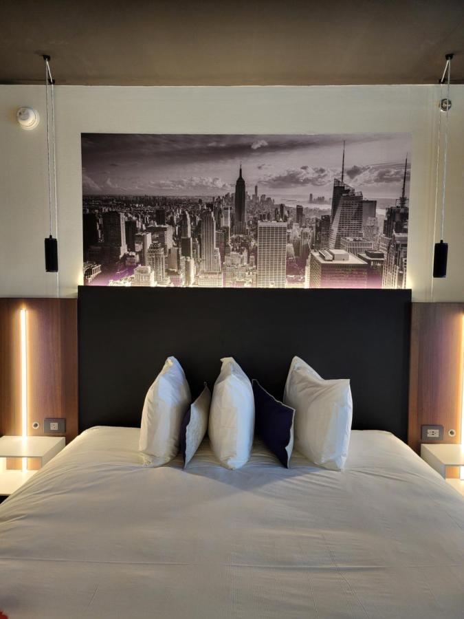 Grand Hotel Times Blainville-Mirabel ภายนอก รูปภาพ