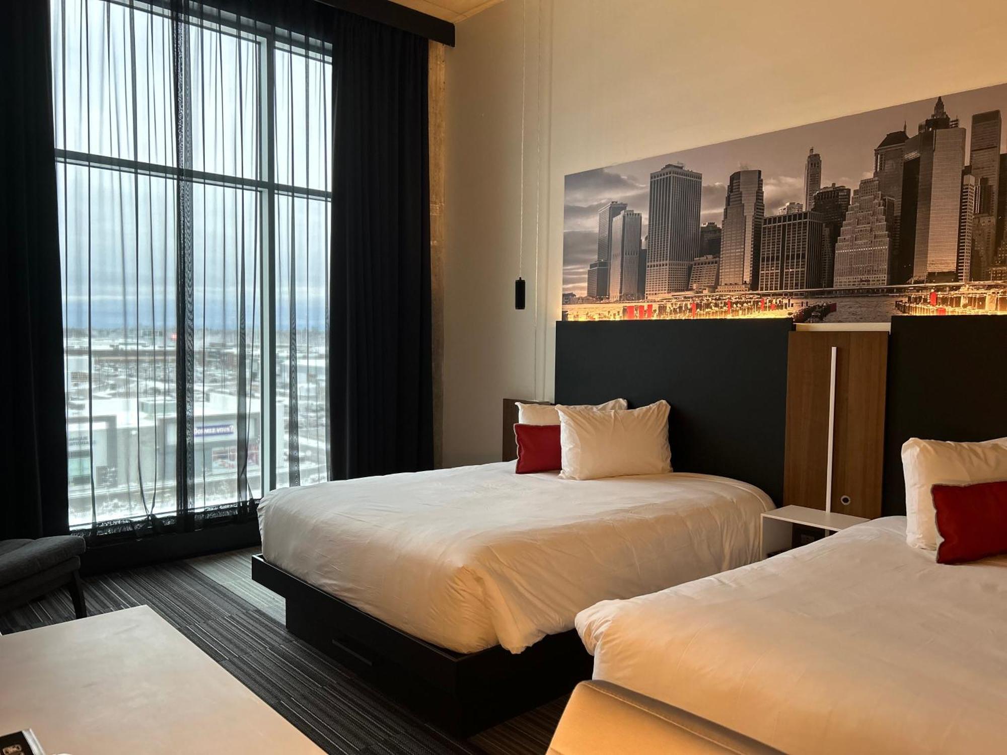 Grand Hotel Times Blainville-Mirabel ภายนอก รูปภาพ