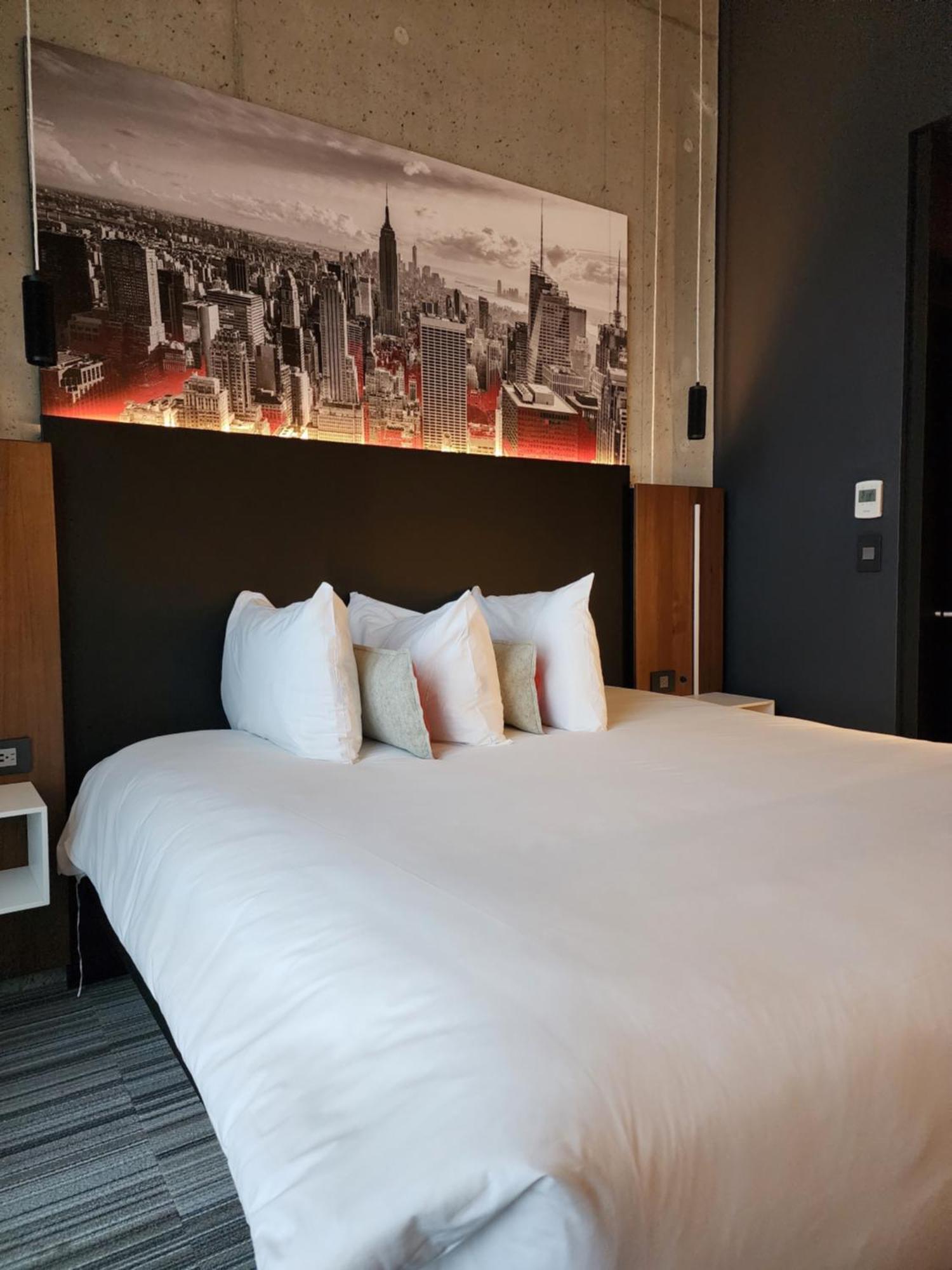 Grand Hotel Times Blainville-Mirabel ภายนอก รูปภาพ